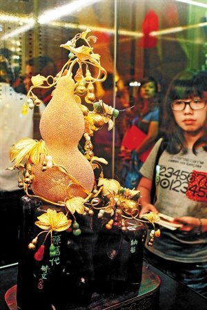全力推動黃金珠寶產(chǎn)業(yè)轉(zhuǎn)型升級